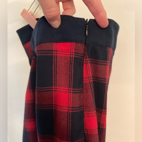 Voodoo Vixen pencil skirt. Red & navy plaid. Pinup. Size L. - Picture 5 of 11